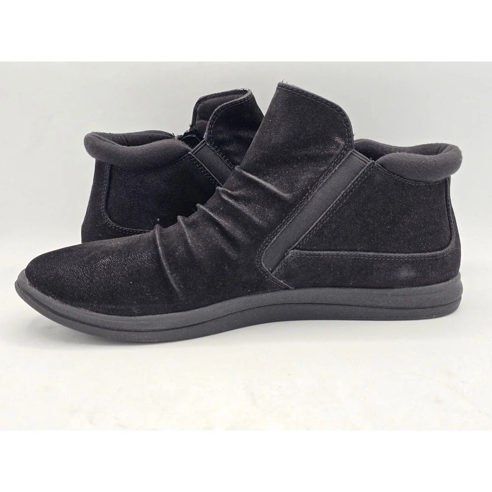 Clarks this listing
